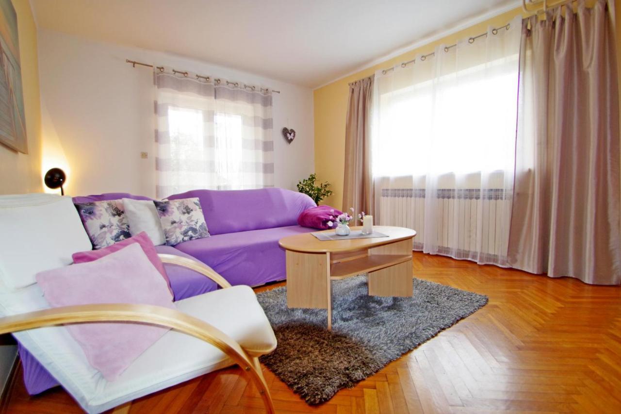 Apartment Suzi Valdebek Pula Buitenkant foto